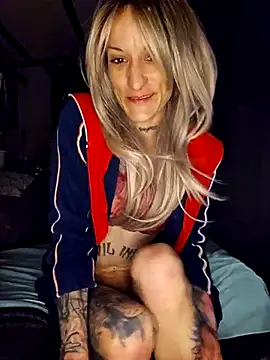 MissParadise40 online show from March 10, 2025, 10:55 pm