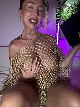 CheekyChels online show from May 21, 2026, 9:33 pm