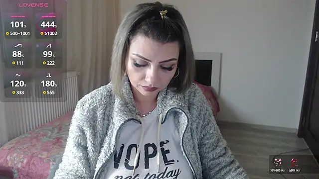 Snapshot of rosse26830 chatting on March 12, 2025, 9:56 pm rosse26830 online show from March 12, 2025, 9:56 pm