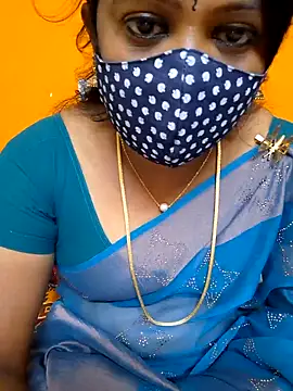 Snapshot of kanikasree chatting on January 11, 2025, 1:22 pm kanikasree online show from January 11, 2025, 1:22 pm