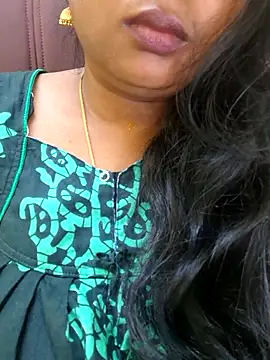 Snapshot of kanikasree chatting on October 21, 2025, 5:52 am kanikasree online show from October 21, 2025, 5:52 am