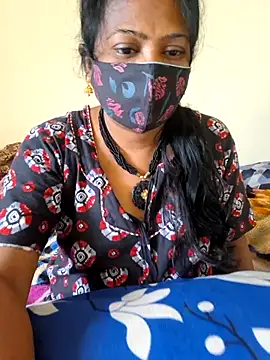 Snapshot of kanikasree chatting on November 6, 2025, 3:29 am kanikasree online show from November 6, 2025, 3:29 am