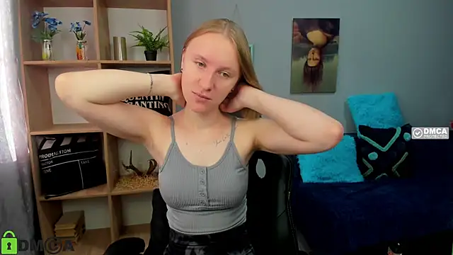 Snapshot of BeautyBlondy chatting on September 26, 2025, 5:55 am BeautyBlondy online show from September 26, 2025, 5:55 am