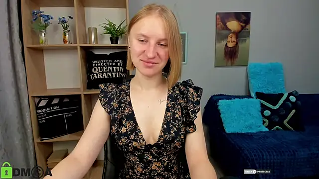 Snapshot of BeautyBlondy chatting on October 6, 2025, 5:49 am BeautyBlondy online show from October 6, 2025, 5:49 am
