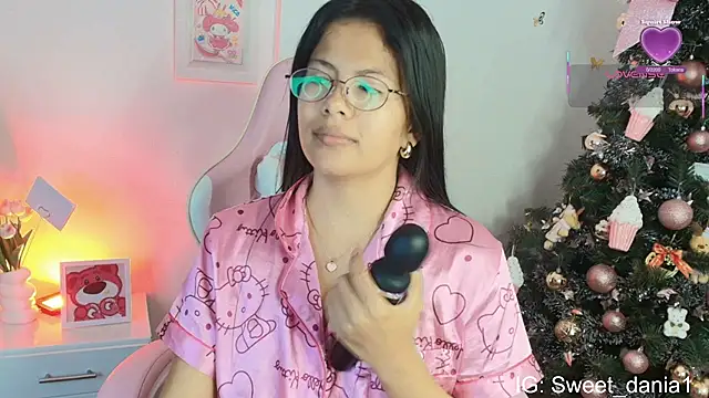 sweet dania  online show from December 20, 2025, 9:11 pm