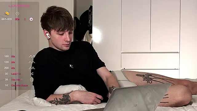 Snapshot of Calvin_Polanski chatting on February 16, 2026, 5:42 pm Calvin Polanski online show from February 16, 2026, 5:42 pm