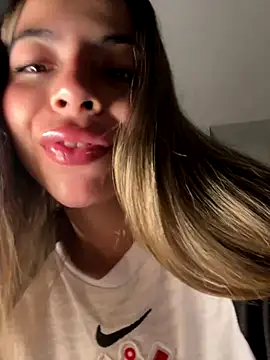 Snapshot of ninfduda chatting on December 18, 2025, 2:28 am ninfduda online show from December 18, 2025, 2:28 am