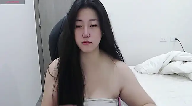 Snapshot of minnie9009 chatting on February 13, 2025, 3:29 am minnie9009 online show from February 13, 2025, 3:29 am