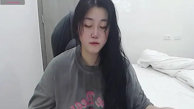 Snapshot of minnie9009 chatting on February 28, 2025, 1:36 pm minnie9009 online show from February 28, 2025, 1:36 pm