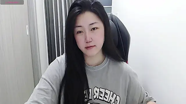 Snapshot of minnie9009 chatting on March 21, 2025, 1:56 pm minnie9009 online show from March 21, 2025, 1:56 pm