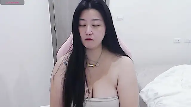 Snapshot of minnie9009 chatting on November 18, 2025, 8:08 am minnie9009 online show from November 18, 2025, 8:08 am