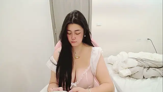 Snapshot of minnie9009 chatting on March 10, 2026, 9:25 am minnie9009 online show from March 10, 2026, 9:25 am