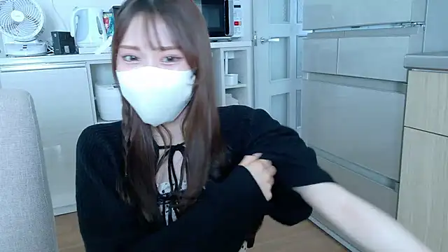 Snapshot of riken_jp chatting on April 17, 2026, 12:46 am riken jp online show from April 17, 2026, 12:46 am