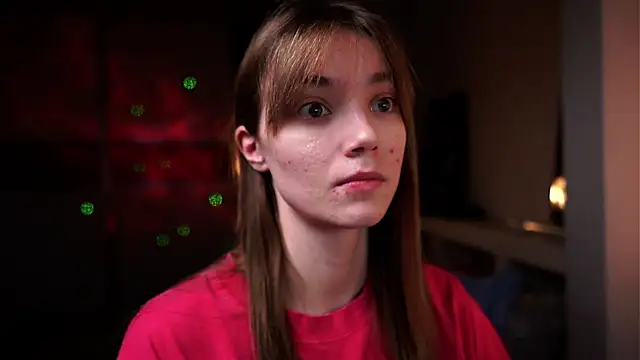 ileanacampbe online show from November 25, 2025, 4:34 am