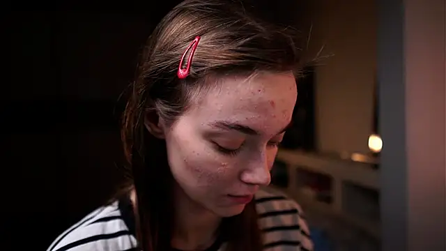 ileanacampbe online show from December 2, 2025, 4:29 am