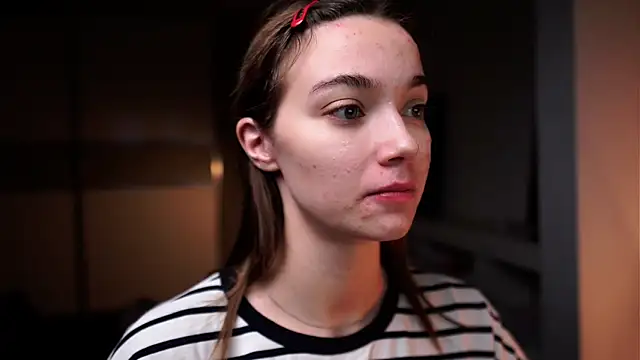 ileanacampbe online show from December 3, 2025, 4:31 am