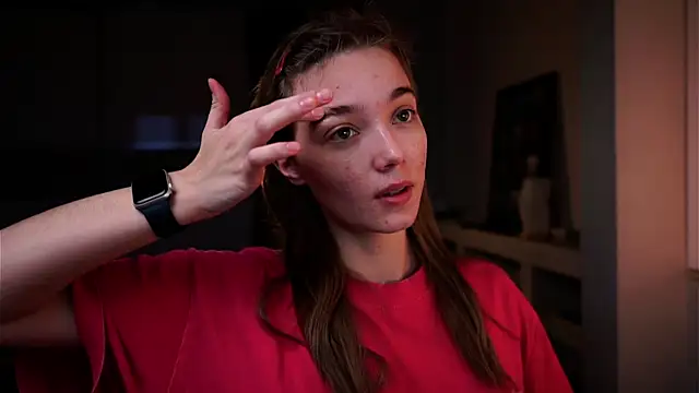 ileanacampbe online show from December 17, 2025, 4:51 am