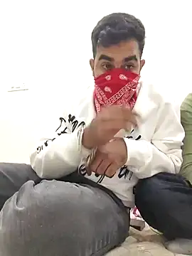 13lusty online show from February 7, 2025, 8:55 am