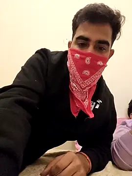 13lusty online show from March 6, 2025, 9:25 am