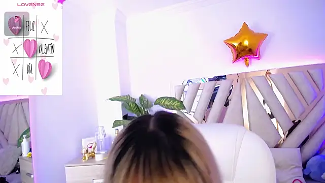 NyxAndria 1 online show from February 5, 2025, 7:53 pm