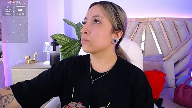 NyxAndria 1 online show from March 18, 2025, 8:59 pm