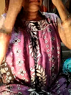 Snapshot of SANA-LEONI chatting on January 5, 2026, 7:39 pm SANA-LEONI online show from January 5, 2026, 7:39 pm