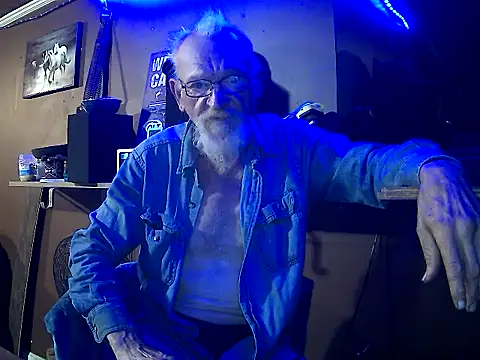 Snapshot of Aldick68 chatting on November 23, 2025, 6:02 am Aldick68 online show from November 23, 2025, 6:02 am