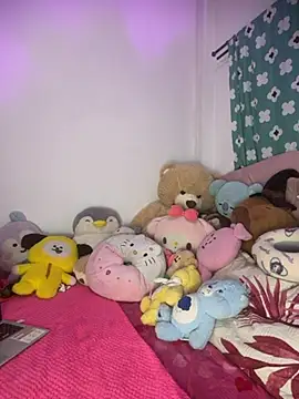 Snapshot of Selesumii chatting on February 15, 2026, 11:45 pm Selesumii online show from February 15, 2026, 11:45 pm