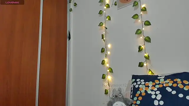 Snapshot of lemtosh chatting on March 21, 2025, 11:56 pm lemtosh online show from March 21, 2025, 11:56 pm