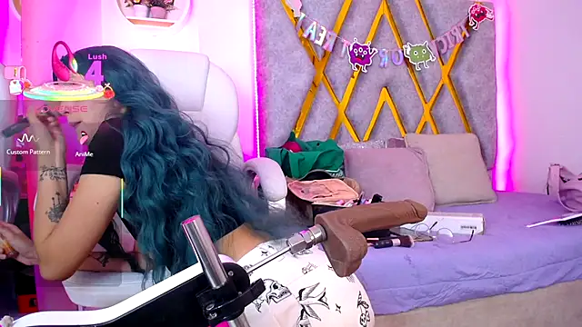 SussanHottye1  online show from December 5, 2025, 10:24 am