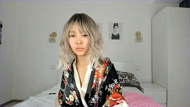 Snapshot of mirann chatting on January 27, 2025, 3:04 am mirann online show from January 27, 2025, 3:04 am