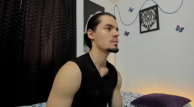 Snapshot of maxi_styles chatting on March 4, 2025, 9:54 pm maxi styles online show from March 4, 2025, 9:54 pm