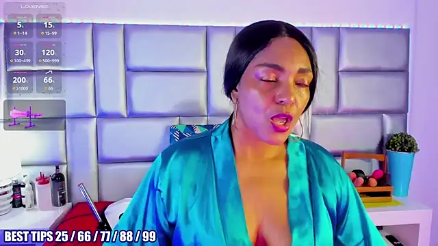 LovelyNickii online show from February 24, 2026, 1:31 pm