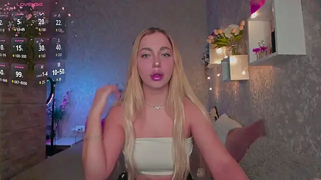 Snapshot of Mika_Rayy chatting on November 27, 2025, 4:47 am Mika Rayy online show from November 27, 2025, 4:47 am