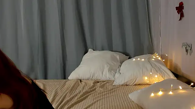 Snapshot of Amelia_skyy chatting on October 29, 2025, 2:47 am Amelia skyy online show from October 29, 2025, 2:47 am