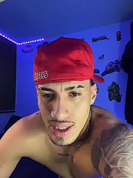 Snapshot of Neymar_jr11-collinss chatting on October 9, 2025, 11:14 pm Neymar jr11-collinss online show from October 9, 2025, 11:14 pm