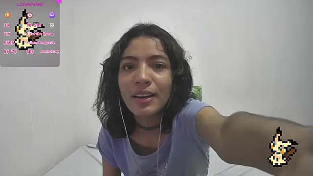 Lovelyamyy online show from January 29, 2025, 5:19 am