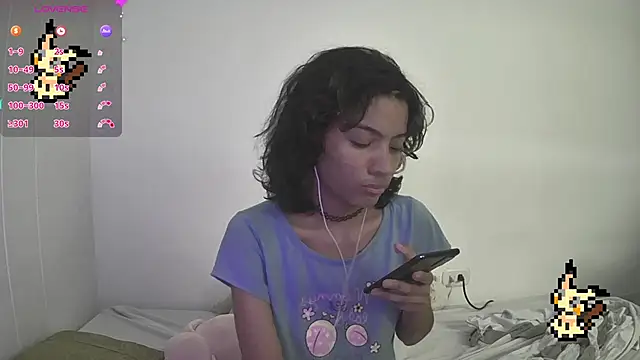 Lovelyamyy online show from January 29, 2025, 3:26 pm