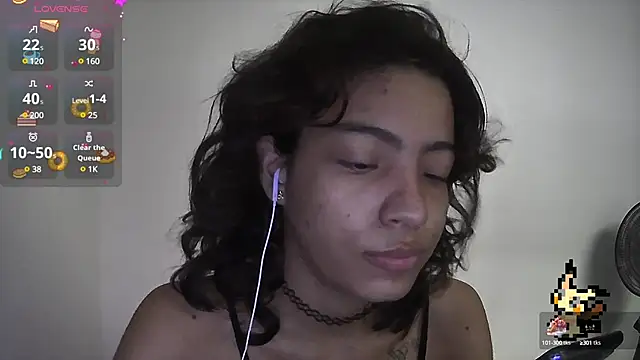 Lovelyamyy online show from March 16, 2025, 3:17 pm