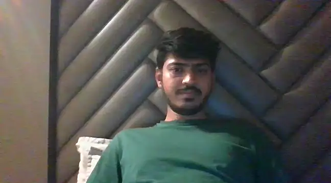 Snapshot of cute_modell chatting on March 21, 2025, 7:46 pm cute modell online show from March 21, 2025, 7:46 pm