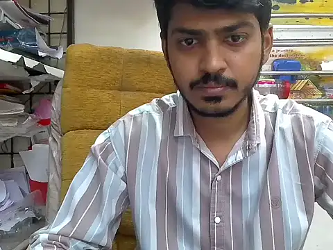 Snapshot of cute_modell chatting on November 12, 2025, 7:20 am cute modell online show from November 12, 2025, 7:20 am