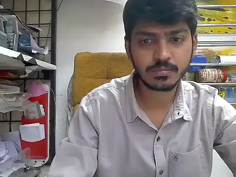 Snapshot of cute_modell chatting on November 17, 2025, 7:58 am cute modell online show from November 17, 2025, 7:58 am