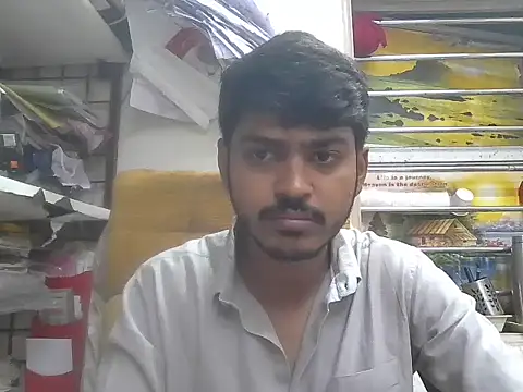 Snapshot of cute_modell chatting on February 14, 2026, 12:02 pm cute modell online show from February 14, 2026, 12:02 pm