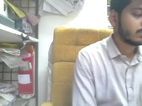 Snapshot of cute_modell chatting on February 23, 2026, 8:33 am cute modell online show from February 23, 2026, 8:33 am