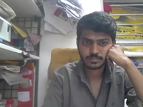 Snapshot of cute_modell chatting on February 24, 2026, 12:25 pm cute modell online show from February 24, 2026, 12:25 pm