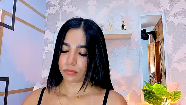 CharlotteGraay online show from December 13, 2025, 7:53 pm