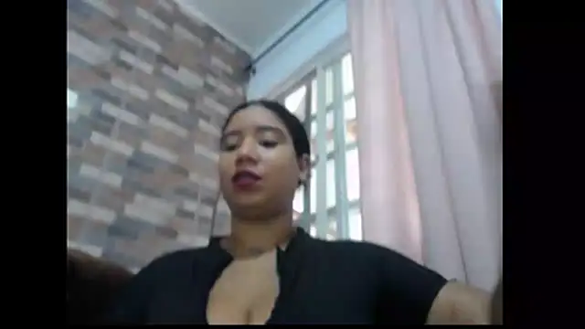 leslycarsson online show from February 18, 2026, 10:17 pm