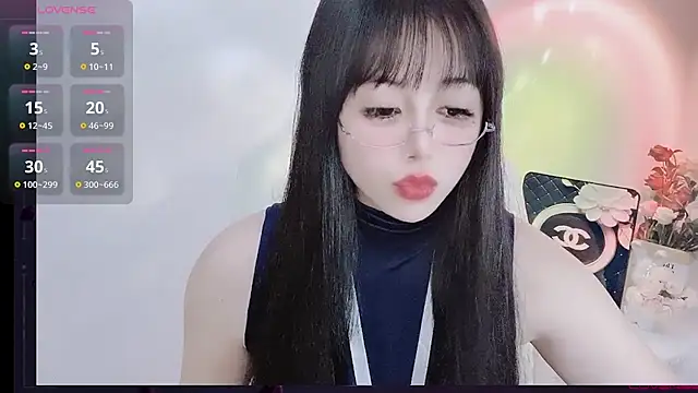 Snapshot of LiLiLily chatting on September 21, 2025, 5:47 pm LiLiLily online show from September 21, 2025, 5:47 pm