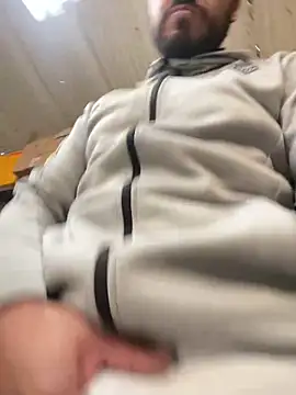 Snapshot of leonardohot1987 chatting on March 7, 2025, 7:05 pm leonardohot1987 online show from March 7, 2025, 7:05 pm