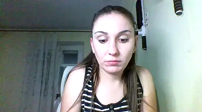Snapshot of Yuliia30 chatting on January 12, 2025, 5:54 pm Yuliia30 online show from January 12, 2025, 5:54 pm